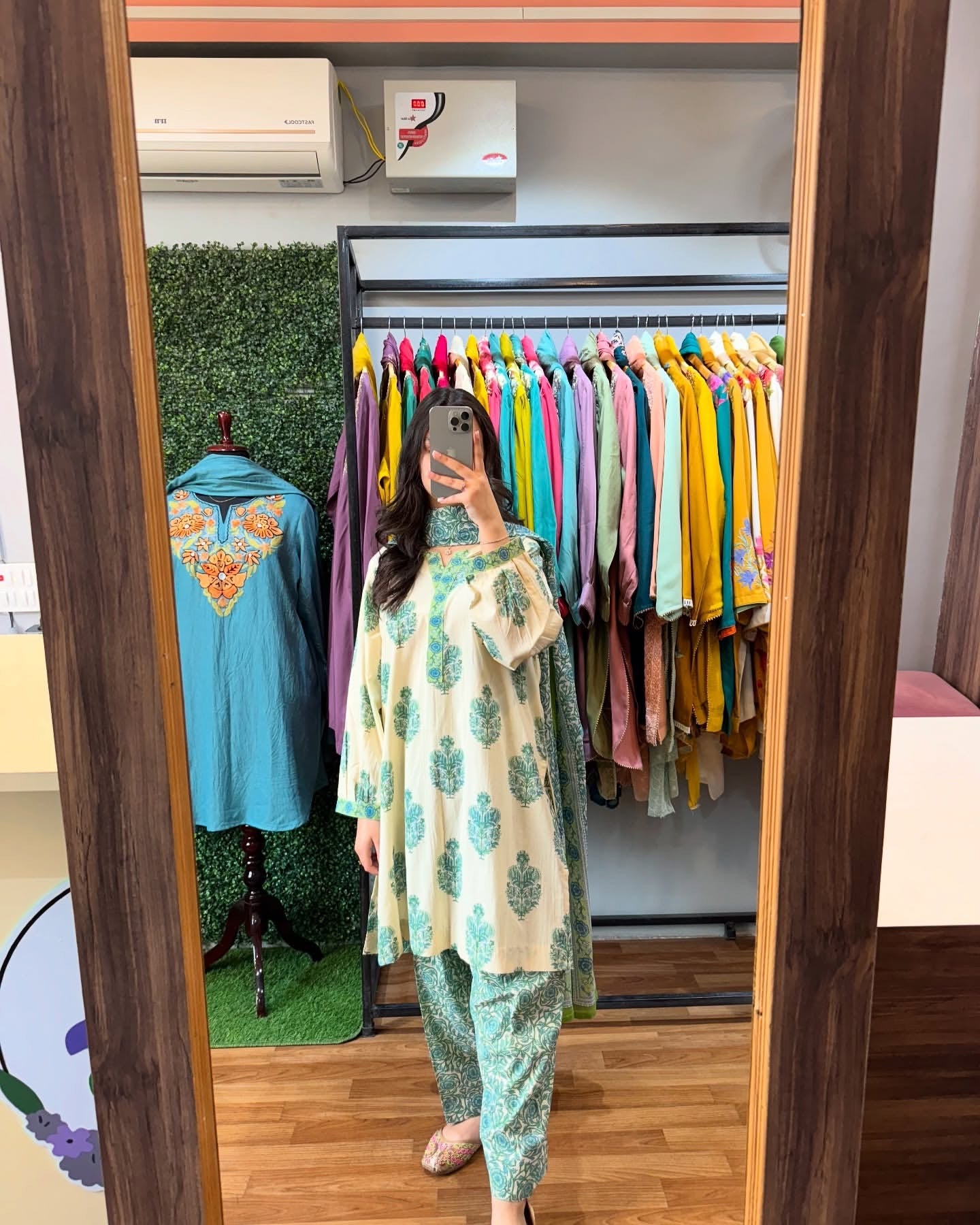 Printed Cotton Suit Sets Now in Four Striking Colors!  Primary Text