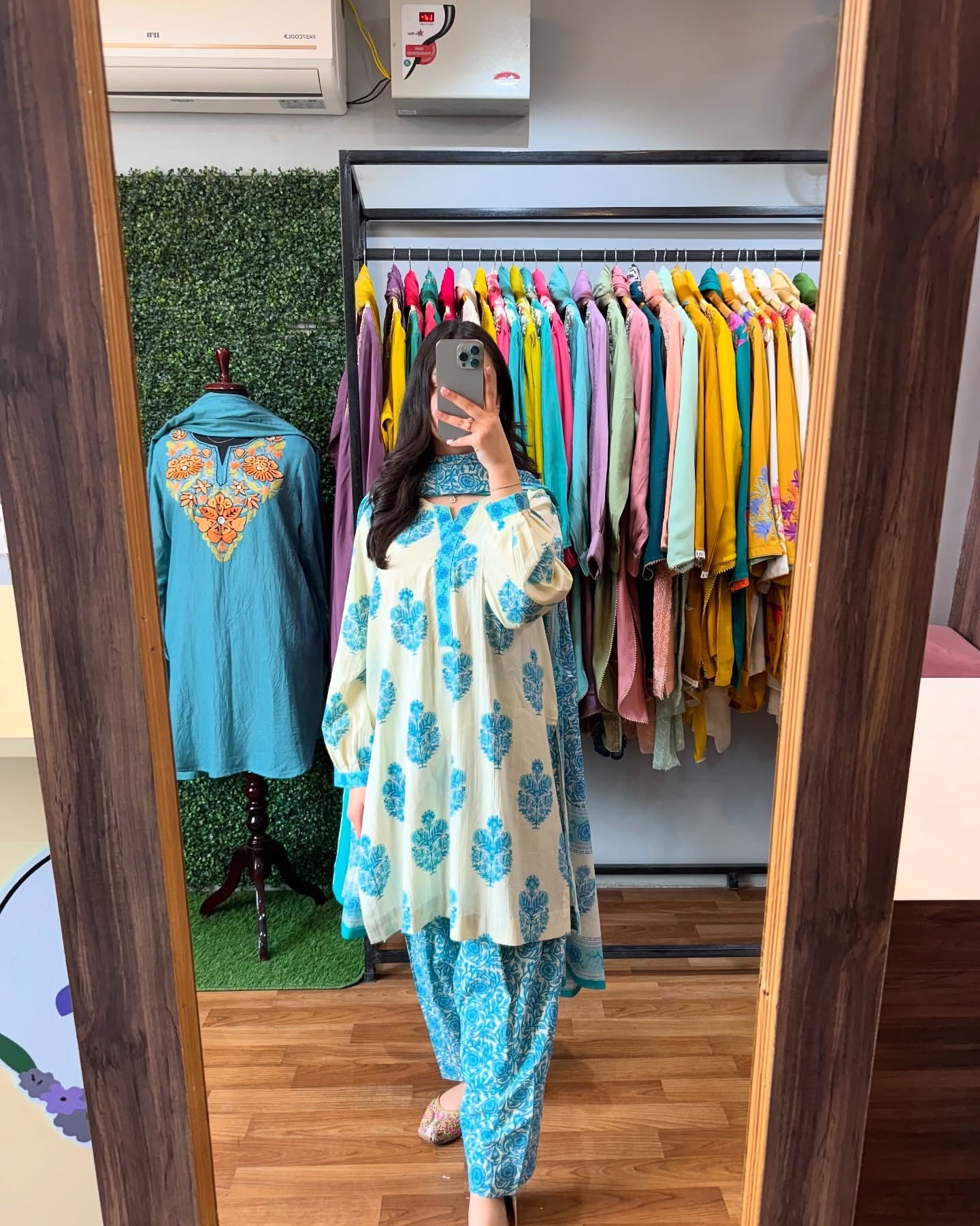 Printed Cotton Suit Sets Now in Four Striking Colors!  Primary Text