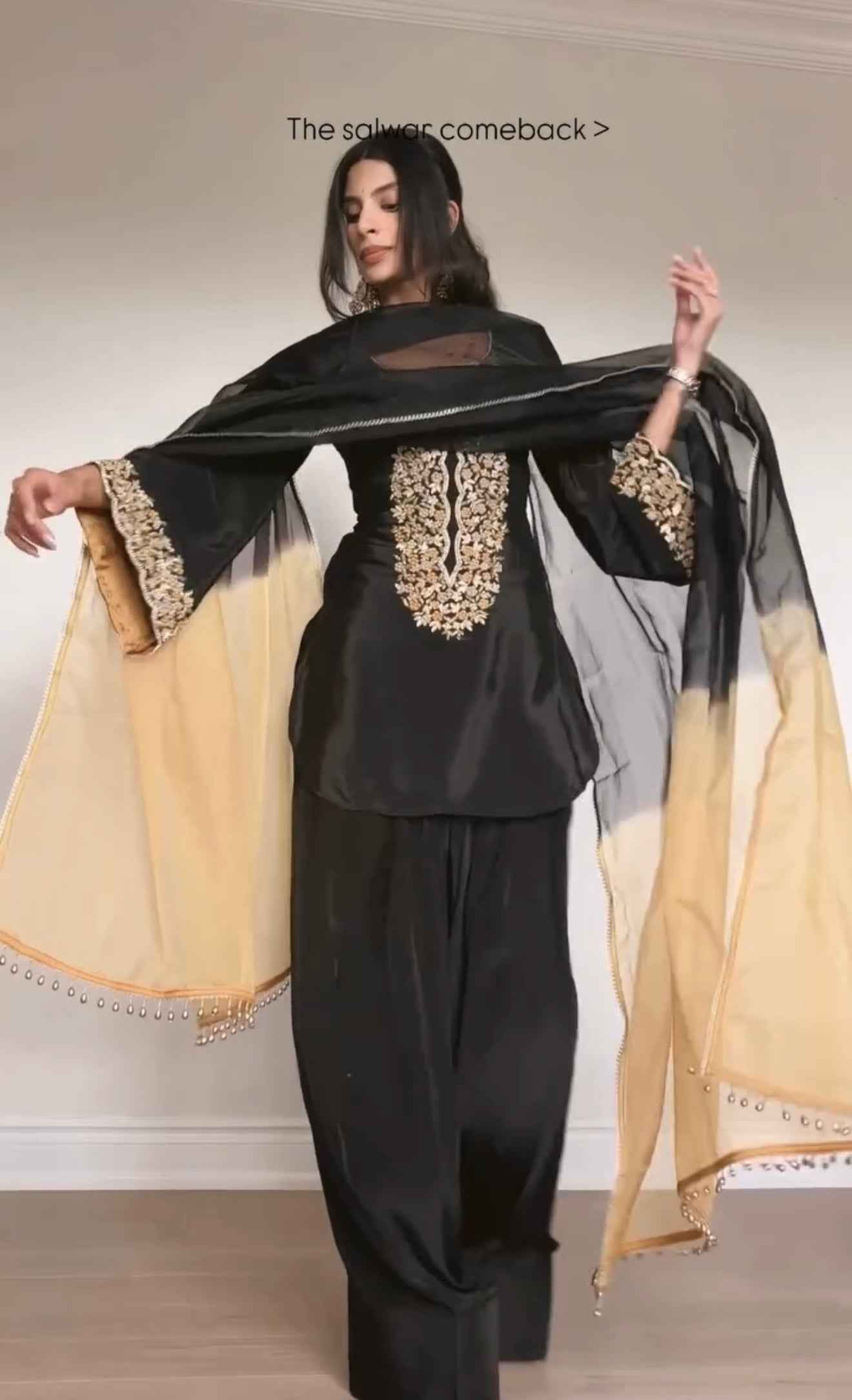 🌟 “Black Magic – Dazzle with Golden Elegance”