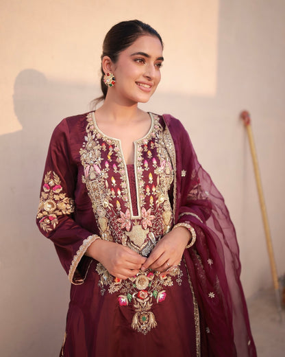 🌸 “Bloom in Elegance – Exquisite Maroon Embroidered Suit”