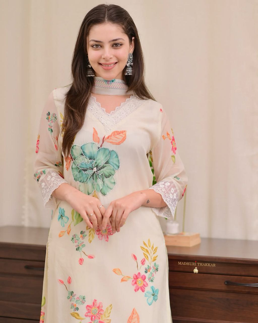Effortlessly Elegant: Floral Printed Kurta Set With Pastel Dupatta