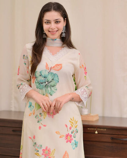Effortlessly Elegant: Floral Printed Kurta Set With Pastel Dupatta